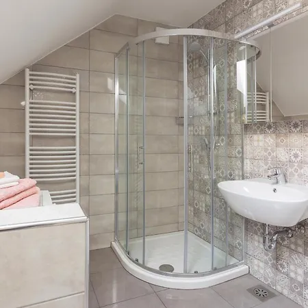 Apartment Fine Slovenia Zirovnica