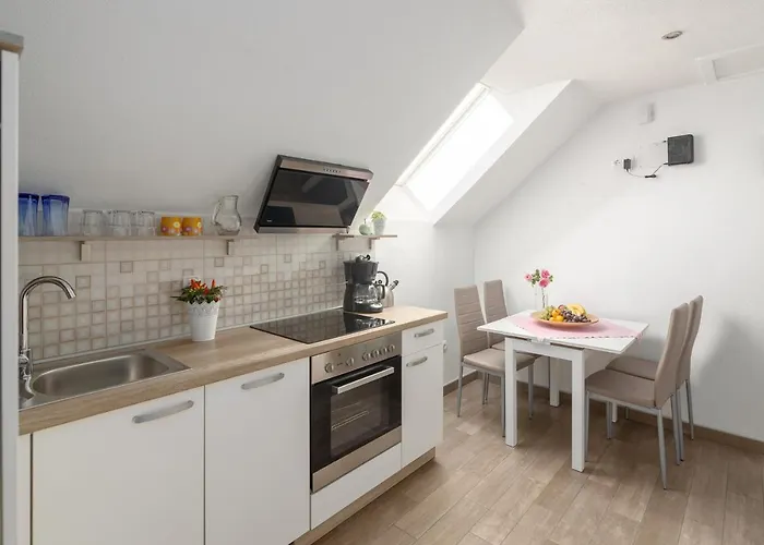 Fine Slovenia * Žirovnica