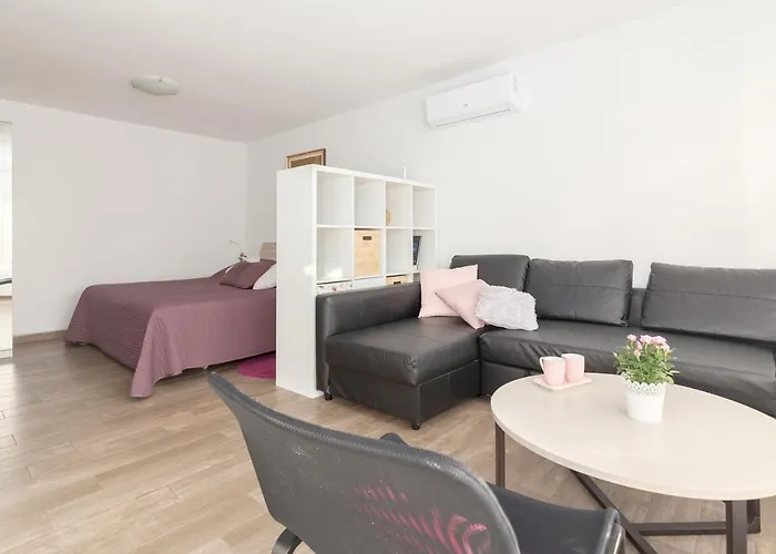 Fine Slovenia Apartman *